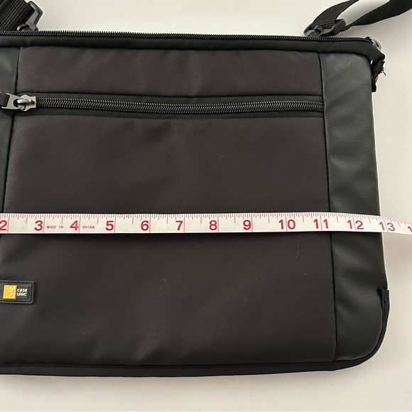 Case Logic Intrata Black small Laptop iPad tablet shoulder bag travel case - Picture 6 of 9